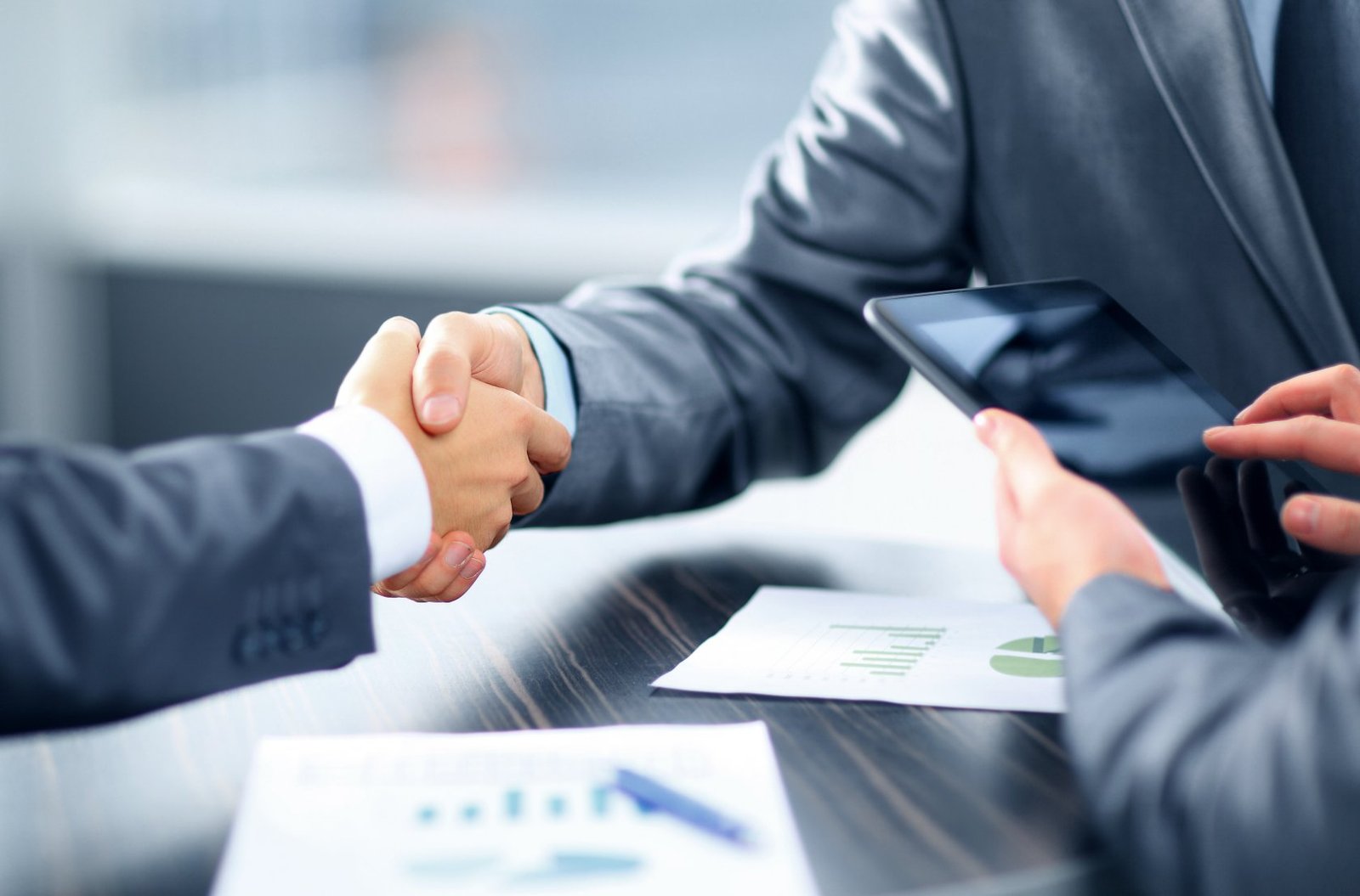 Partnership at Enetra S.A.